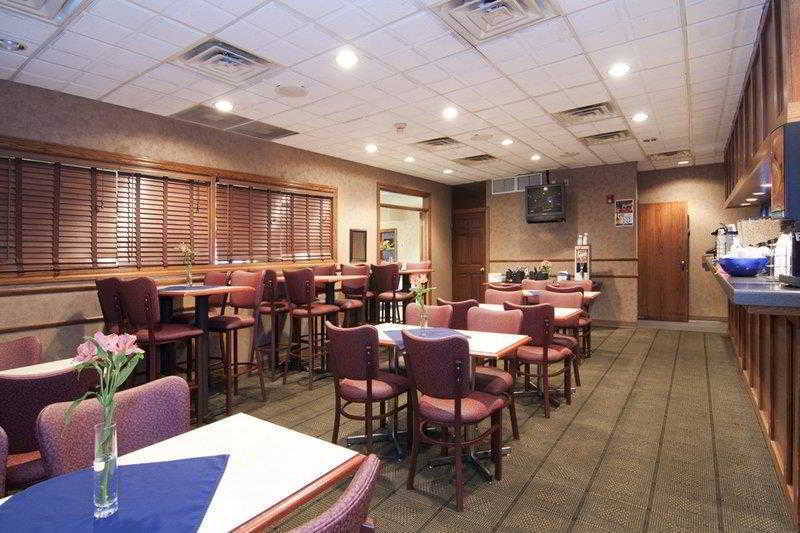 Norwood Inn & Suites Mankato North Mankato Restaurant bilde