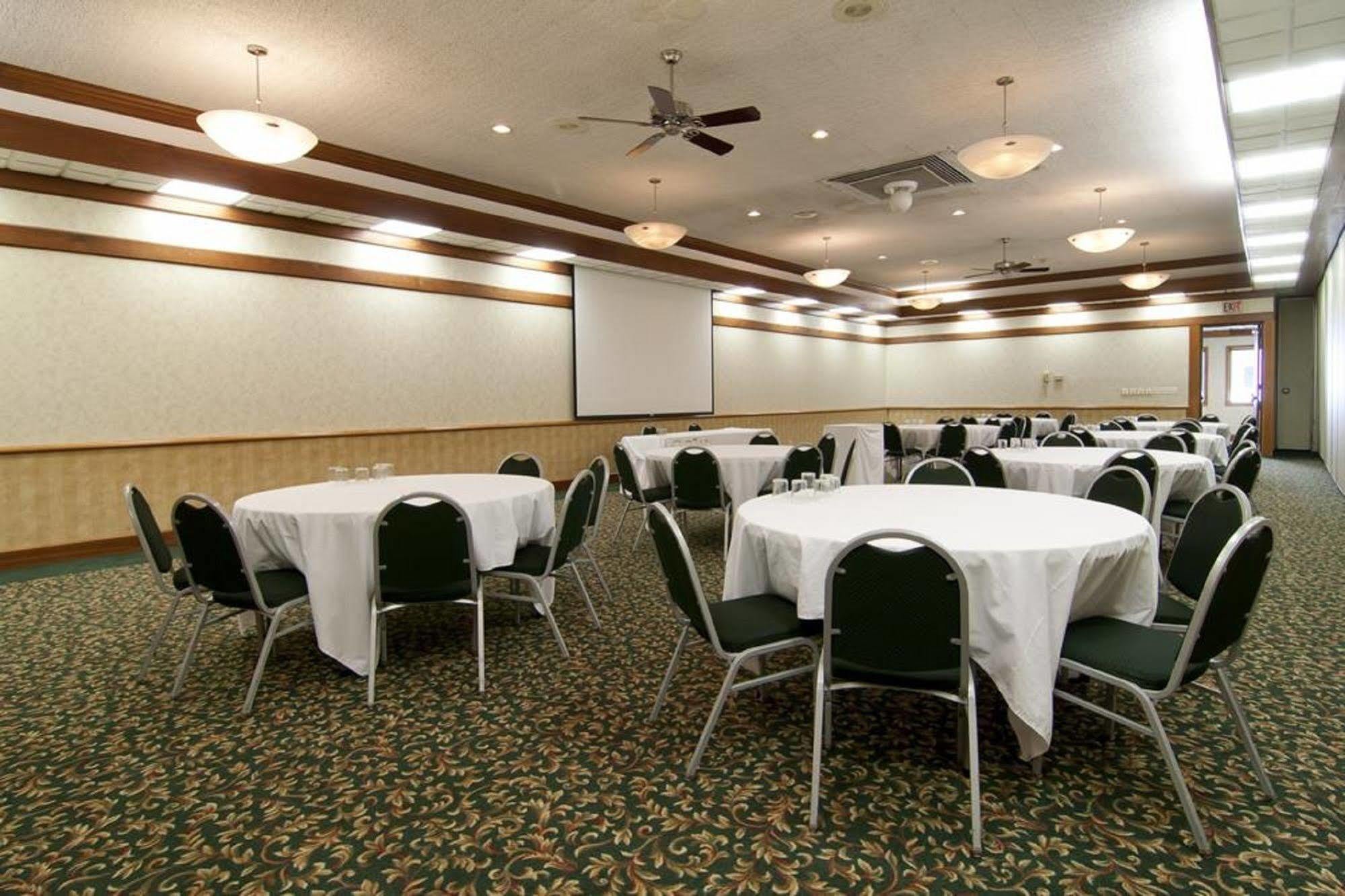 Norwood Inn & Suites Mankato North Mankato Eksteriør bilde